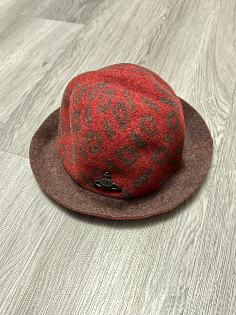 Vivienne Westwood Red and Brown Wool Fedora Hat - Picture 3 of 4